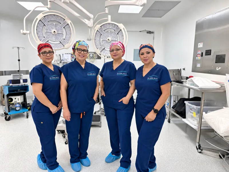 Dr. Isabel Balza and her surgical team in the operating room