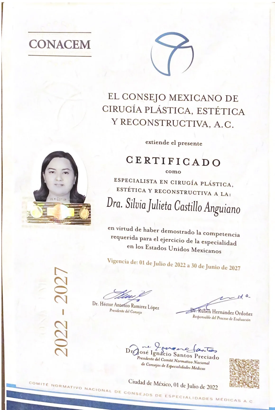 CONACEM certificate naming Dra. Silvia Julieta Castillo Anguiano a specialist in plastic, aesthetic and reconstructive surgery, valid July 2022 to June 2027